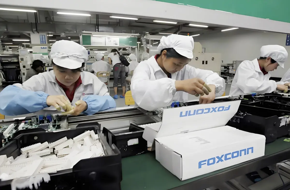 Foxconn Enhances Production Efficiency and Cuts Costs with Seuic's Scanning Solution Brief Introduction of Foxconn